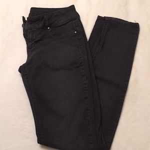 Black skinny jeans brand new with out tags